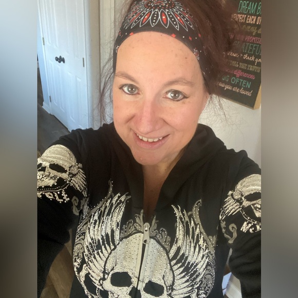 Meet your Posher, Laurie - Picture 5 of 5